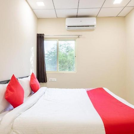 Jagtara Residency Hotel Indaur Kültér fotó