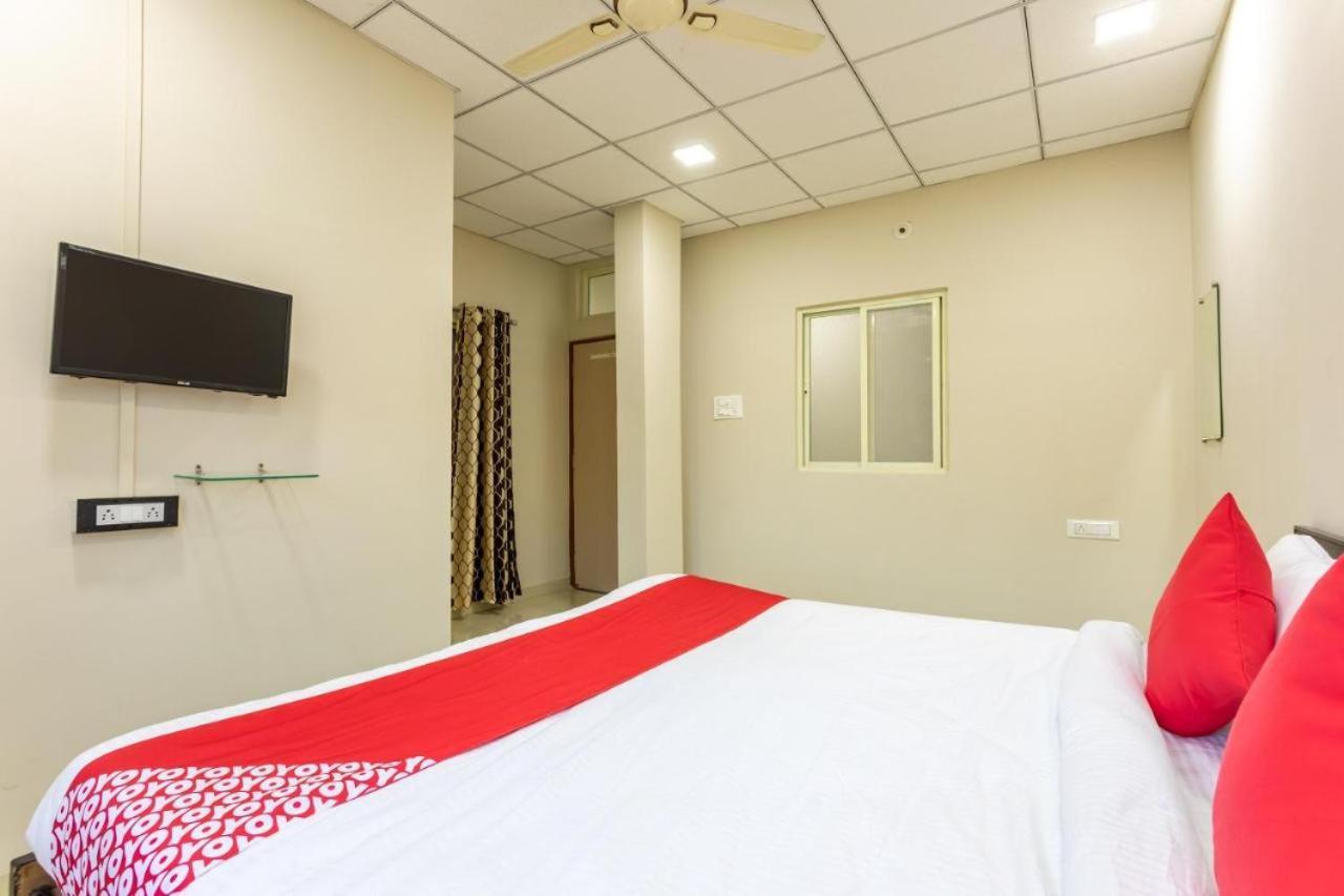Jagtara Residency Hotel Indaur Kültér fotó