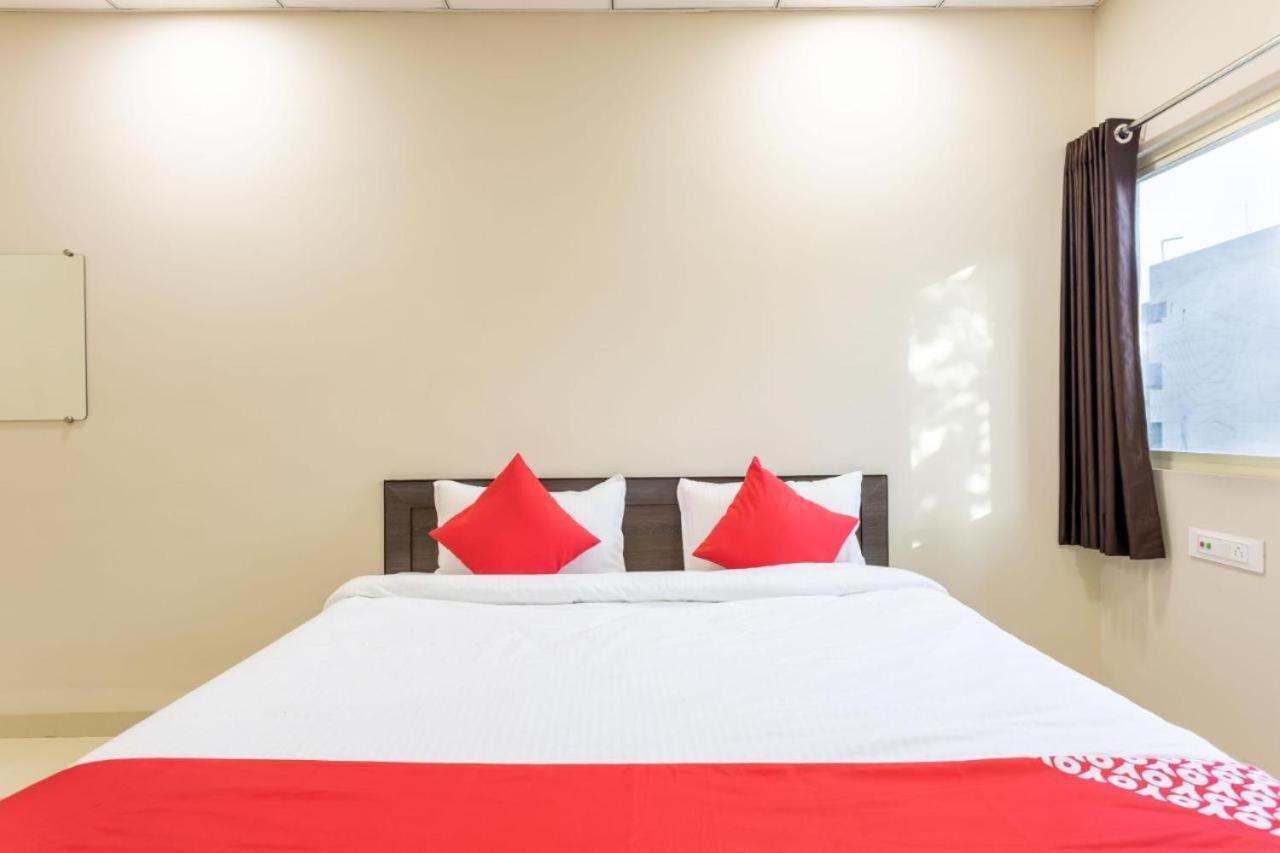 Jagtara Residency Hotel Indaur Kültér fotó